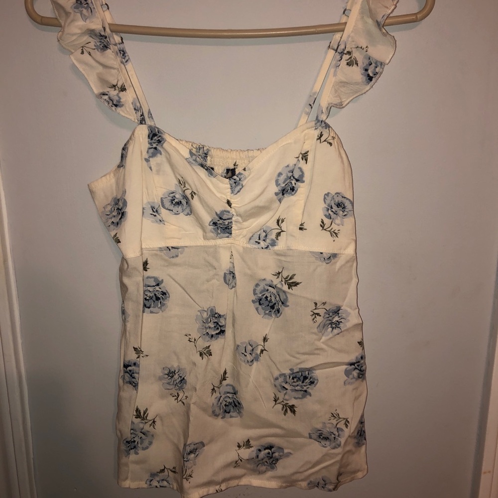 Abercrombie & Fitch flower tank top